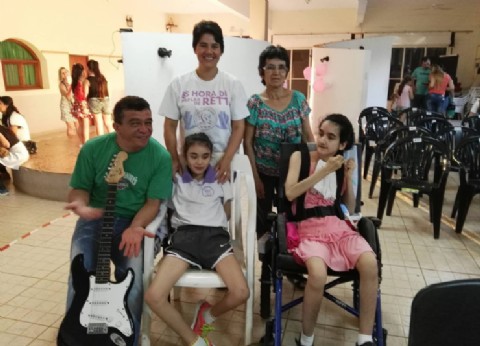 Una familia, un horizonte: la lucha por concientizar sobre el síndrome de Rett