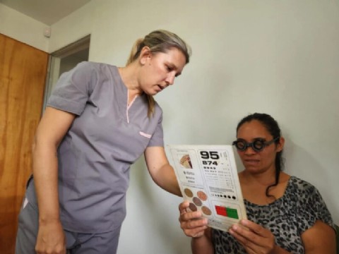 VIDEO | El programa “Mirar Mejor” llevó adelante un nuevo operativo de atención oftalmológica en la provincia
