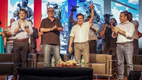 Elecciones en Misiones: con críticas a los partidos nacionales, el oficialismo presentó a sus candidatos