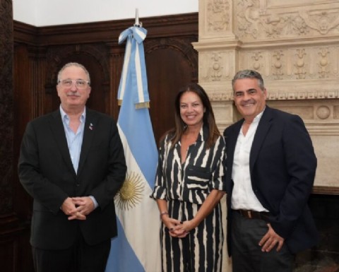 Tras gestiones de Passalacqua, Misiones y Nación firmaron un convenio para reforzar la caja jubilatoria de la provincia