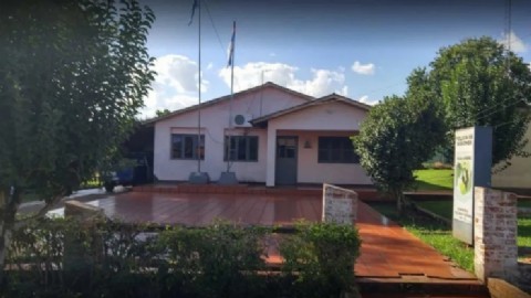 Un policía de Colonia Aurora se grabó consumiendo cocaína dentro de la comisaría