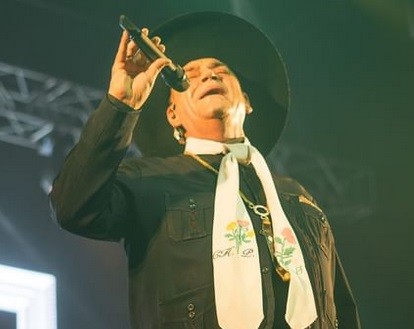 El Chaqueño Palavecino deslumbró en el Festival de Verano en Posadas