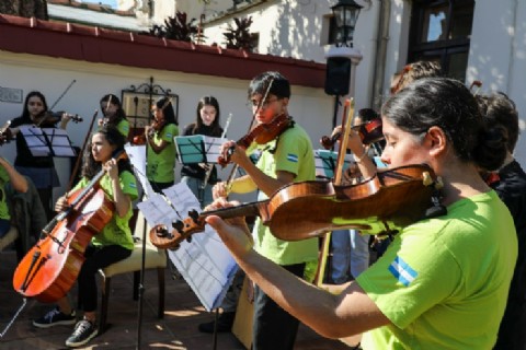 VIDEO | Grillitos Sinfónicos: la orquesta que nació como un sueño y hoy es patrimonio de Misiones