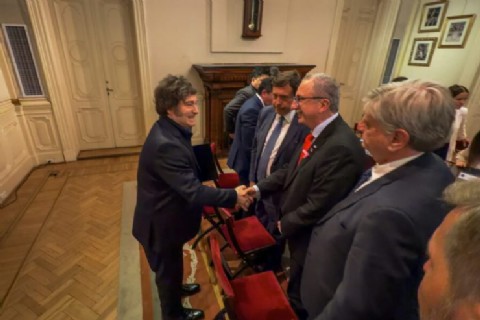 Passalacqua participó en la cumbre convocada por el presidente Javier Milei en Casa Rosada