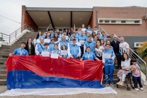 Misiones celebró el regreso de sus jóvenes atletas con 58 medallas obtenidas en Mar del Plata