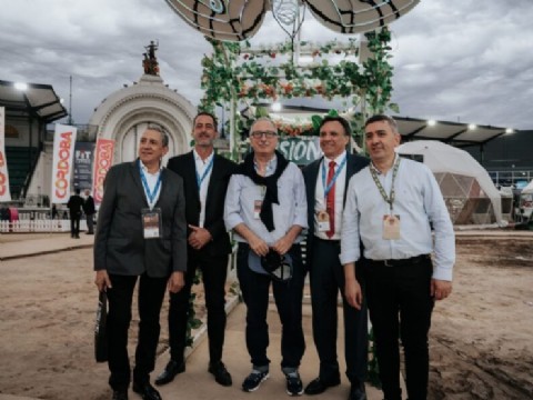 Misiones lanzó el nuevo vuelo directo Lima-Iguazú en la feria internacional más importante de la región