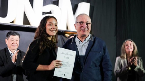 En el marco de su 41° aniversario, la Facultad de Arte y Diseño celebró el egreso de 141 nuevos profesionales