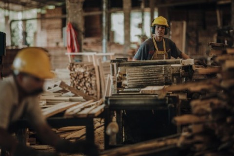 La Provincia extiende hasta abril de 2026 el alivio fiscal para profesionales e industrias