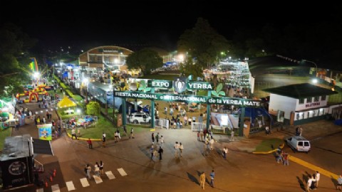 El inicio de la 47° Fiesta de la Yerba Mate brilló con récord de expositores y una multitud en Apóstoles