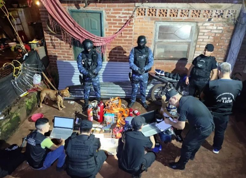 Desmantelan narcokiosco y detienen a diez miembros de la organización delictiva en Iguazú