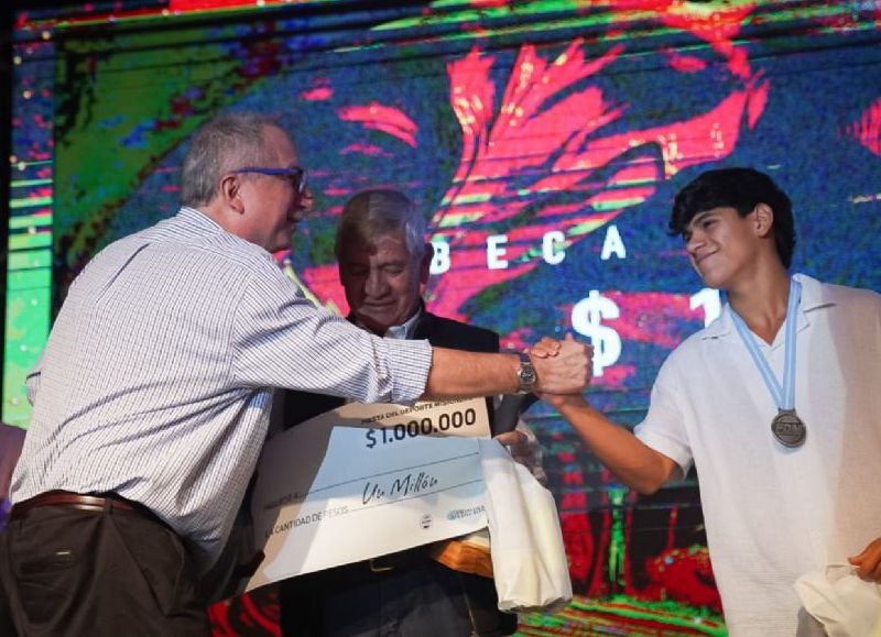 La Provincia celebró con reconocimientos y becas la Fiesta del Deporte Misionero 2024