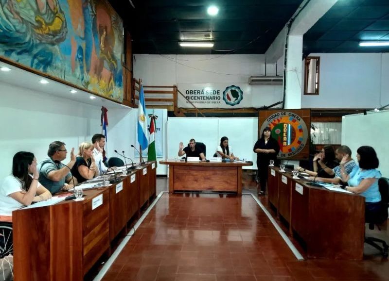 Oberá regula el transporte privado e incorpora plataformas digitales