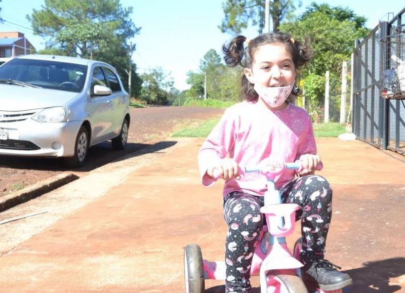 Jazmín, la nena de 5 años finalizó su tratamiento contra el cáncer