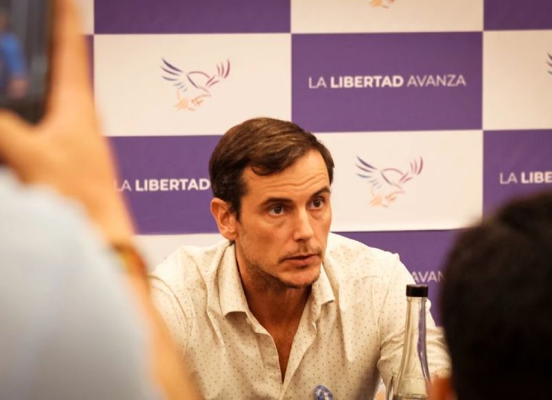 La Renovación le marca la cancha a Hartfield tras sus críticas al programa de alivio financiero