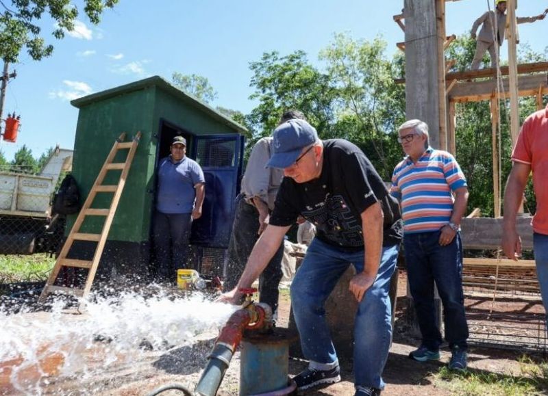 Passalacqua supervisó las obras que ejecuta el IMAS: amplían la capacidad hídrica de Mártires
