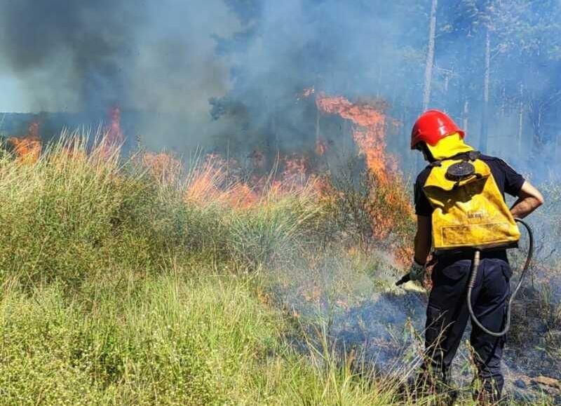 Misiones refuerza medidas de prevención y solicita acompañamiento de la comunidad ante el riesgo extremo de incendios