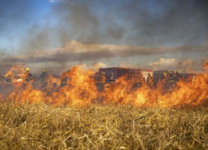 Persisten las altas temperaturas y la alerta por incendios continúa