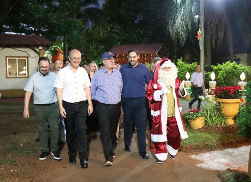 VIDEO | Comenzó la trigésima Fiesta Nacional de la Navidad del Litoral en Leandro N. Alem