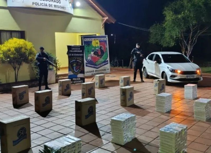 Incautaron un auto robado con una millonaria carga de cigarrillos de contrabando