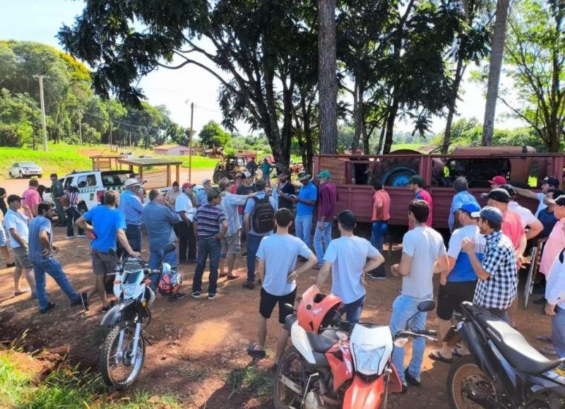 Comandante Andresito: productores yerbateros continúan el acampe en reclamo de un precio justo