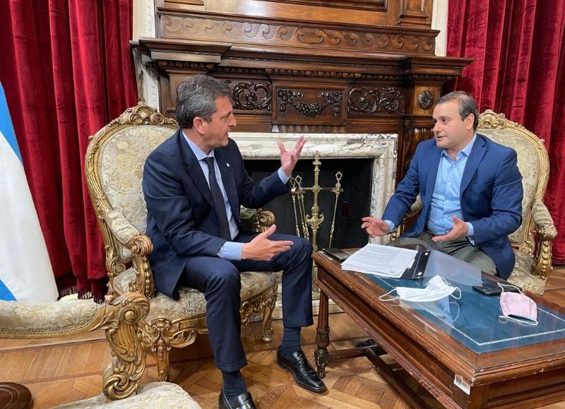 Oscar Herrera Ahuad se reunirá con el ministro de Economía en Buenos Aires