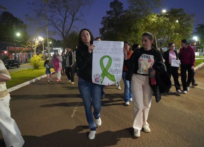 El Soberbio: crece el malestar por posible traslado de maestro denunciado a oficinas de Educación