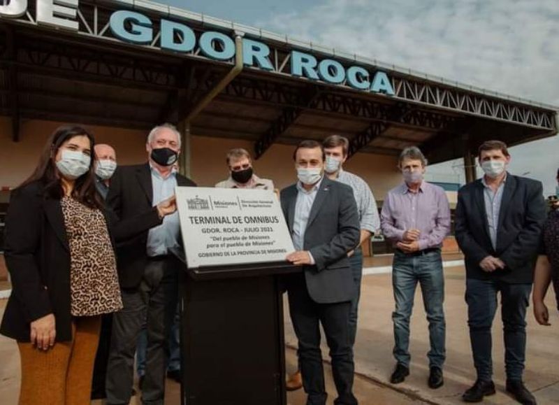 Gobernador Roca: se inauguró el nuevo edificio del CEP 50 y la terminal de ómnibus