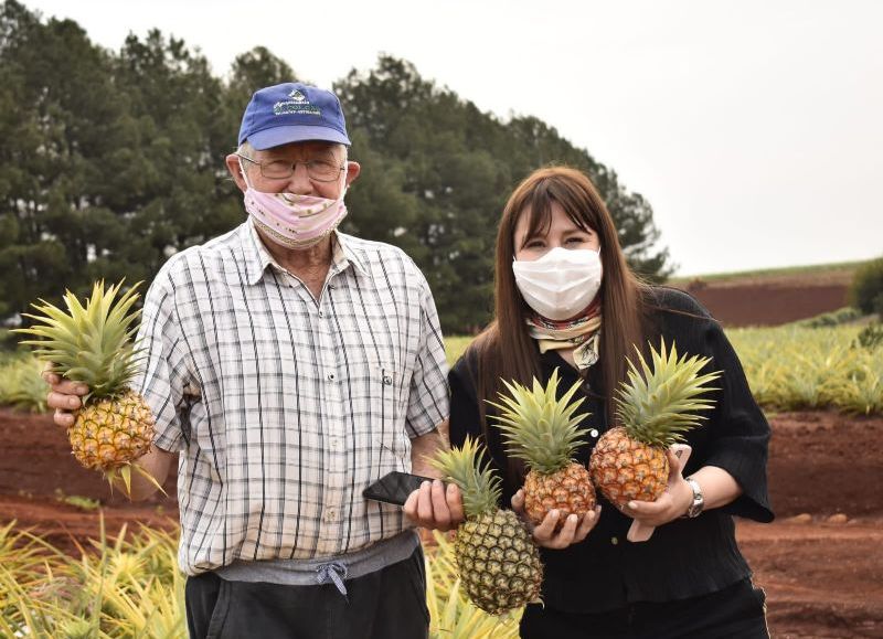 Se realizó una visita a emprendedores, trabajadores de la salud y escuelas de Colonia Aurora